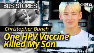 "Eine HPV-Imfpung hat meinen Sohn getötet"Christopher ging mit 14 Jahren zum Arzt, um sich untersuchen zu lassen.Dort wu...