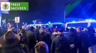 Görlitz lässt sich nicht unterkriegen!Trotz eines großen Polizeiaufgebotes gingen gestern auch in Gö...