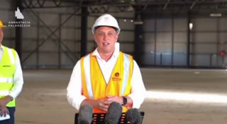 Impffanatiker Steven Miles (40) wird neuer Premier von Queensland, Australien. In diesem Video von vor zwei Jahren kün...