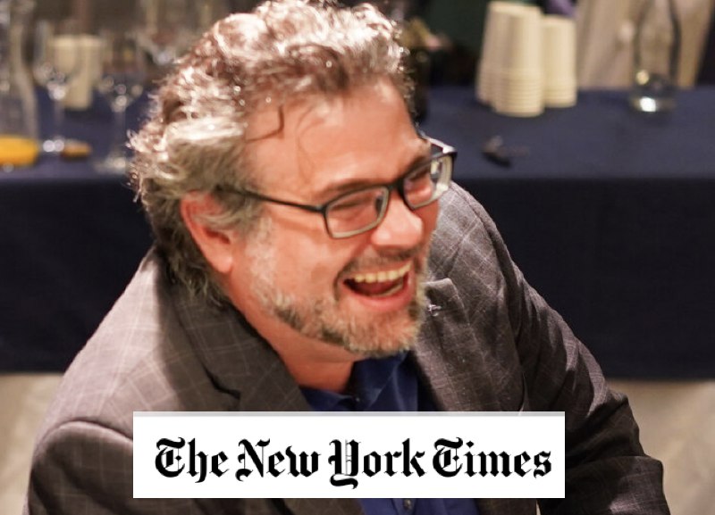 New York Times Journalist Carlos Tejada ist mit nur 49 Jahren nach der Impfung verstorben. Er ließ s...